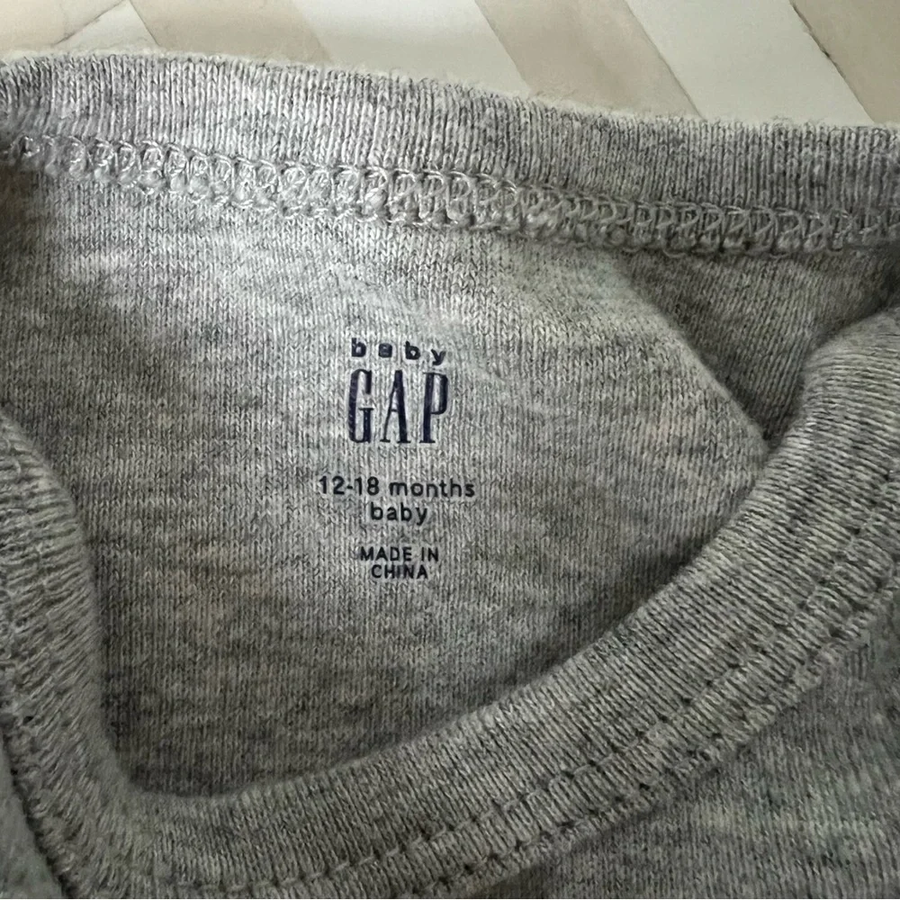 GAP Baby Superstar Grey Cotton Onesie, 12-18mo